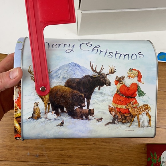 ❤️5/$25 TIN BOX CO. Christmas Tin set of 2 - Picture 6 of 10